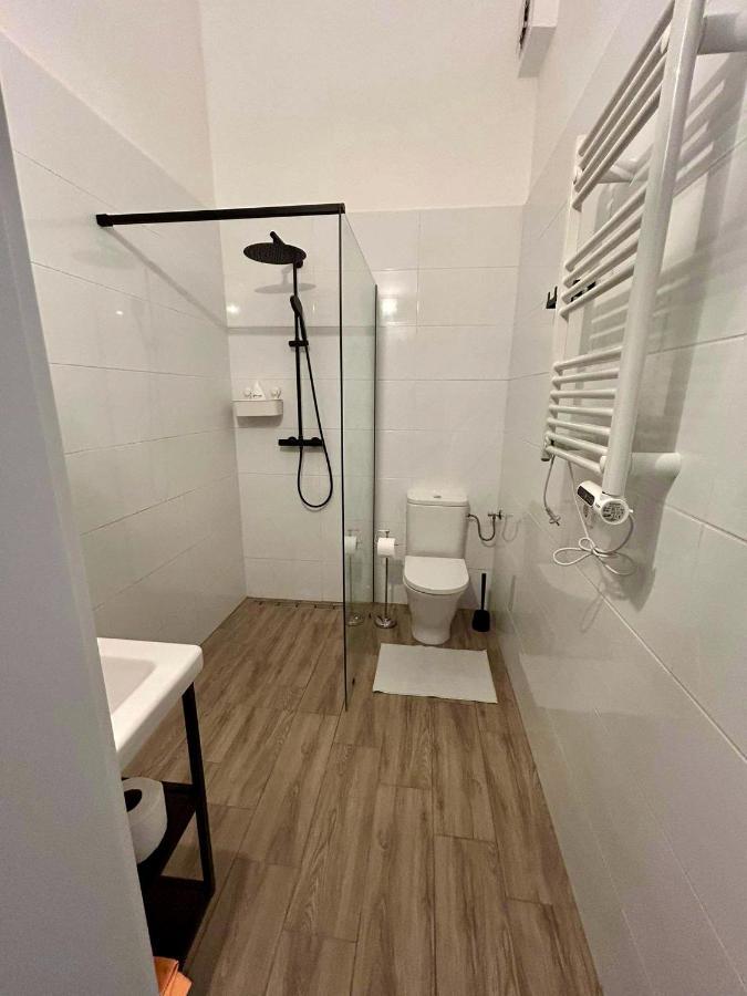 3-br Flat In Jewish Quarter Apartment *